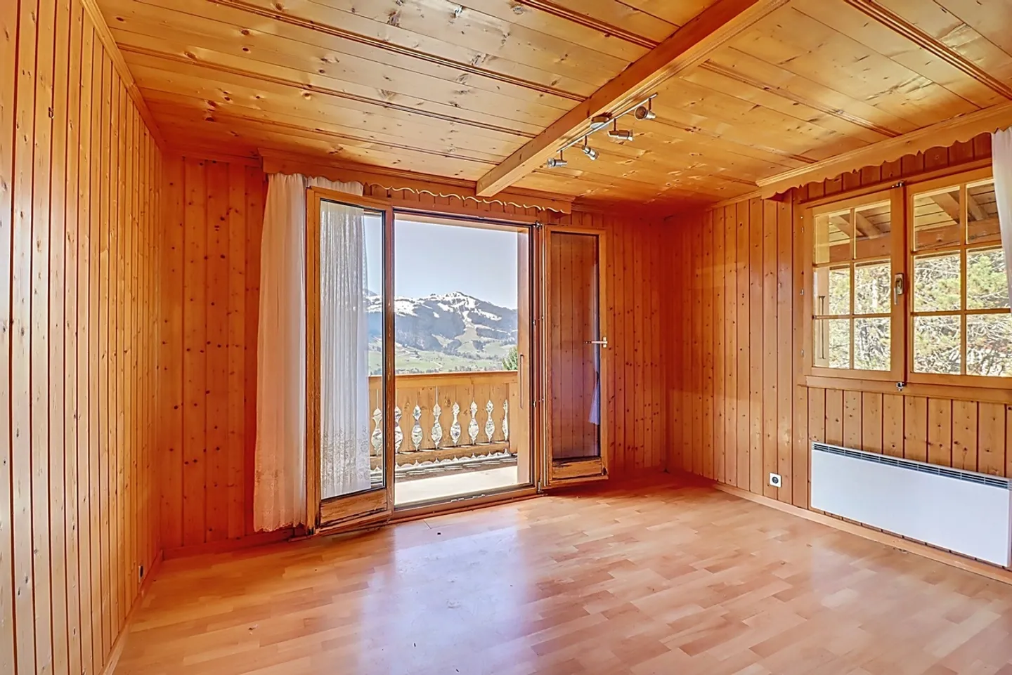 Château-d'OEx - Chalet zur Renovierung mit Baugenehmigung - Foto 4 von 12