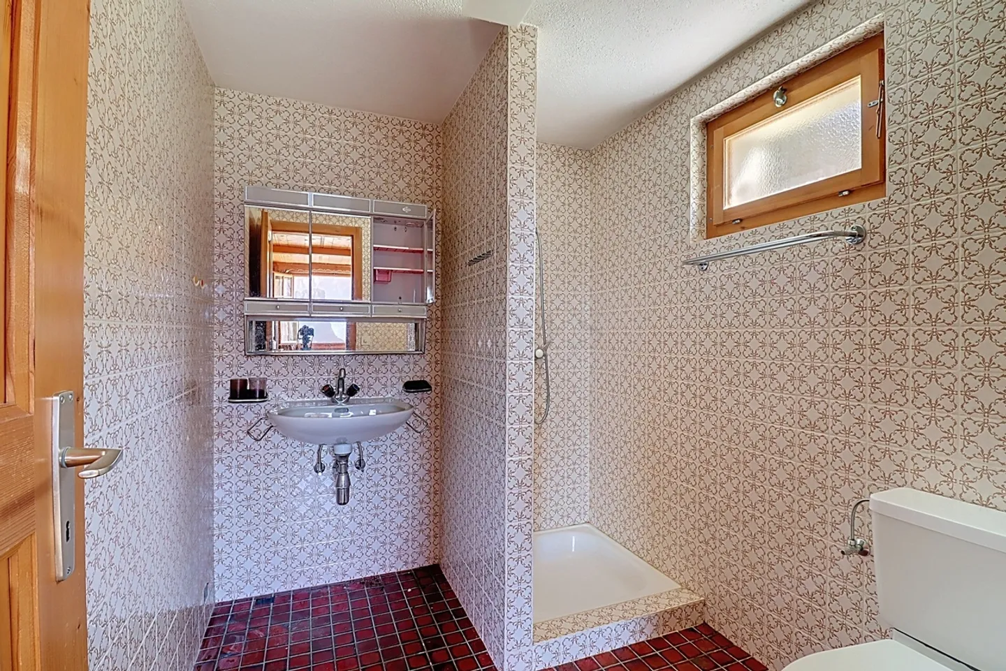 Château-d'OEx - Chalet zur Renovierung mit Baugenehmigung - Foto 8 von 12