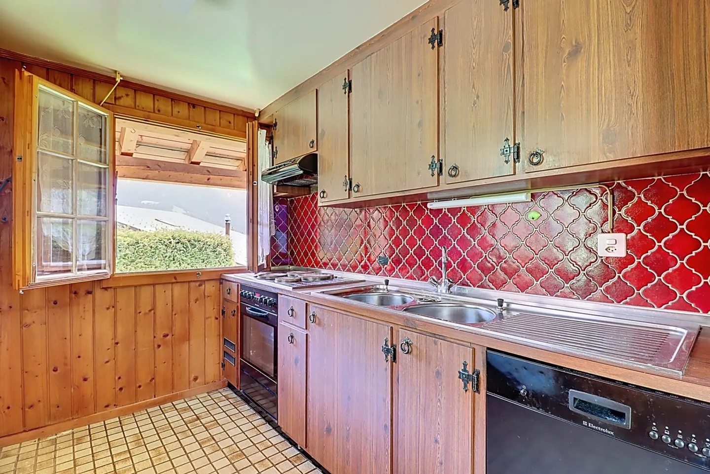 Château-d'OEx - Chalet zur Renovierung mit Baugenehmigung - Foto 5 von 12