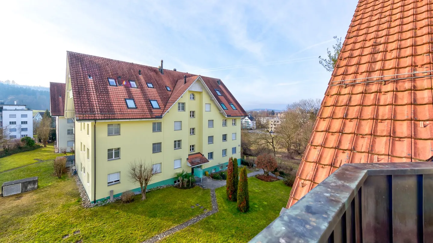 Well-maintained 4 ½-room apartment in a quiet neighborhood in Winterthur Seen - Photo 5 of 10
