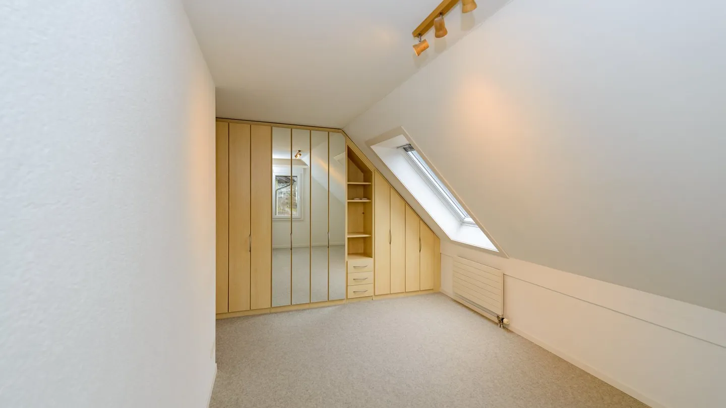 Well-maintained 4 ½-room apartment in a quiet neighborhood in Winterthur Seen - Photo 10 of 10