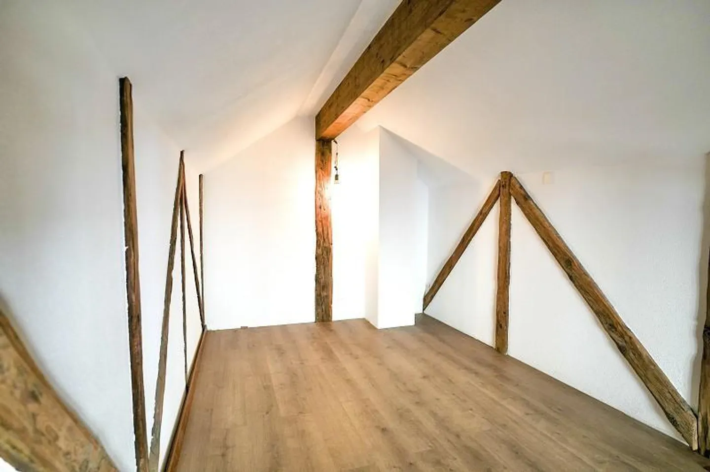 3 1/2-Room Rustic in a Secluded Location, Very Quiet, Sunny with Great ... - Photo 9 of 26