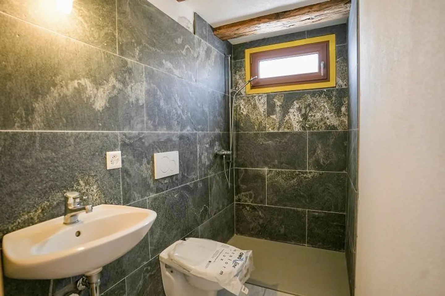 3 1/2-Room Rustic in a Secluded Location, Very Quiet, Sunny with Great ... - Photo 12 of 26