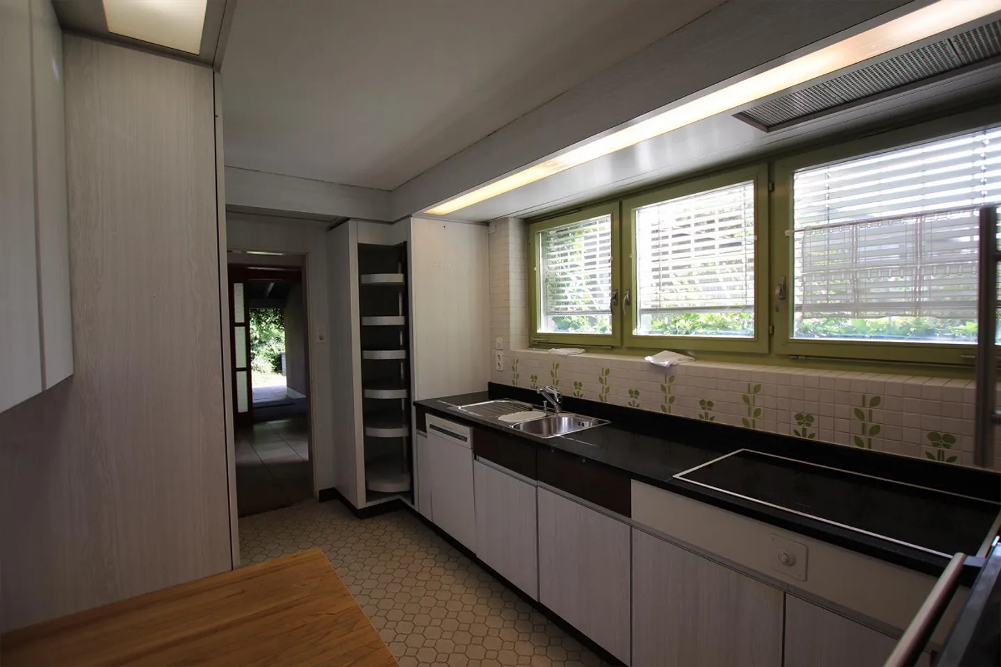 Maison individuelle de 8 pièces à louer - Photo 3 sur 13