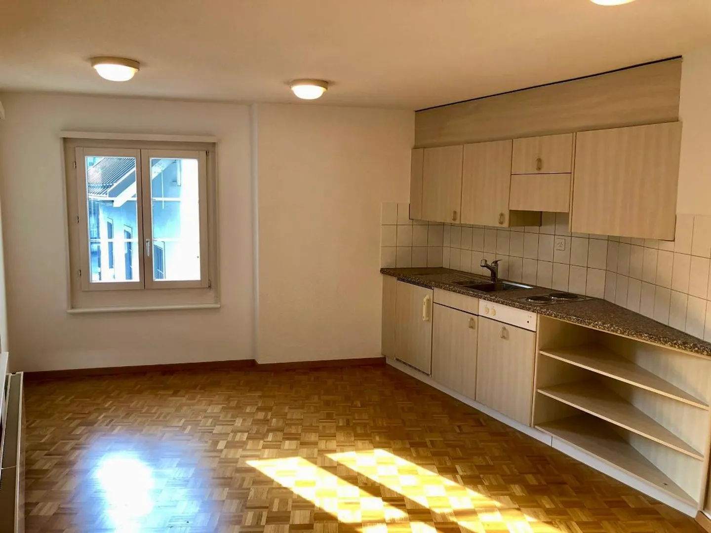 Single house for rent - Photo 2 of 5