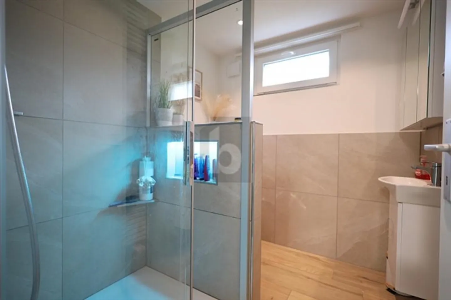 INDÉPENDANT AVEC BEAUCOUP D'ENVIRONNEMENT - Photo 5 sur 6