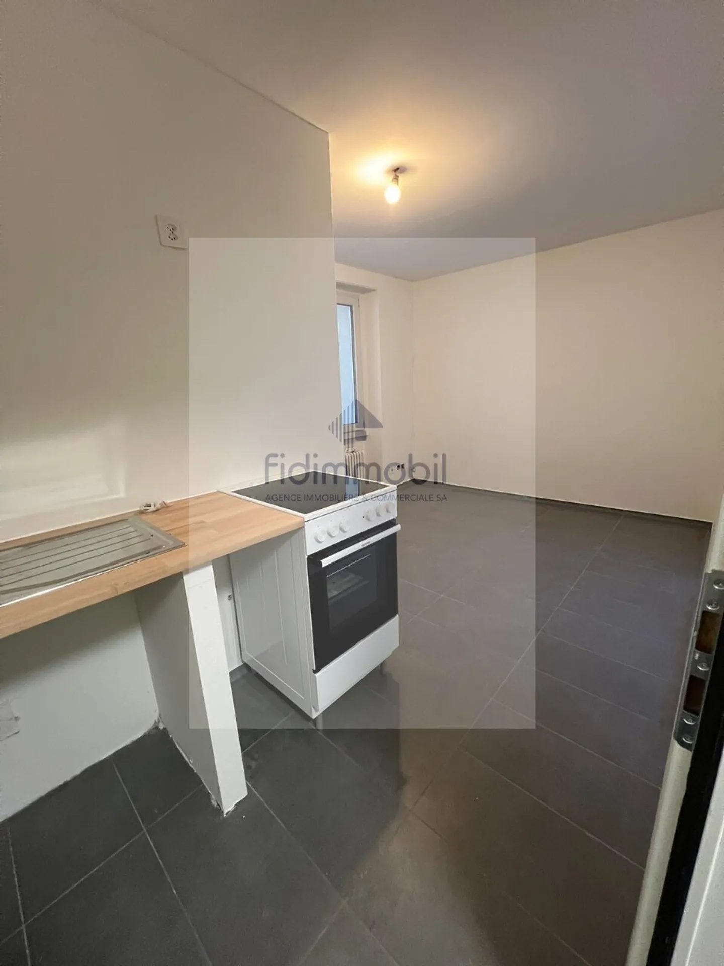 Stunning studio for rent in Peseux - Photo 1 of 4