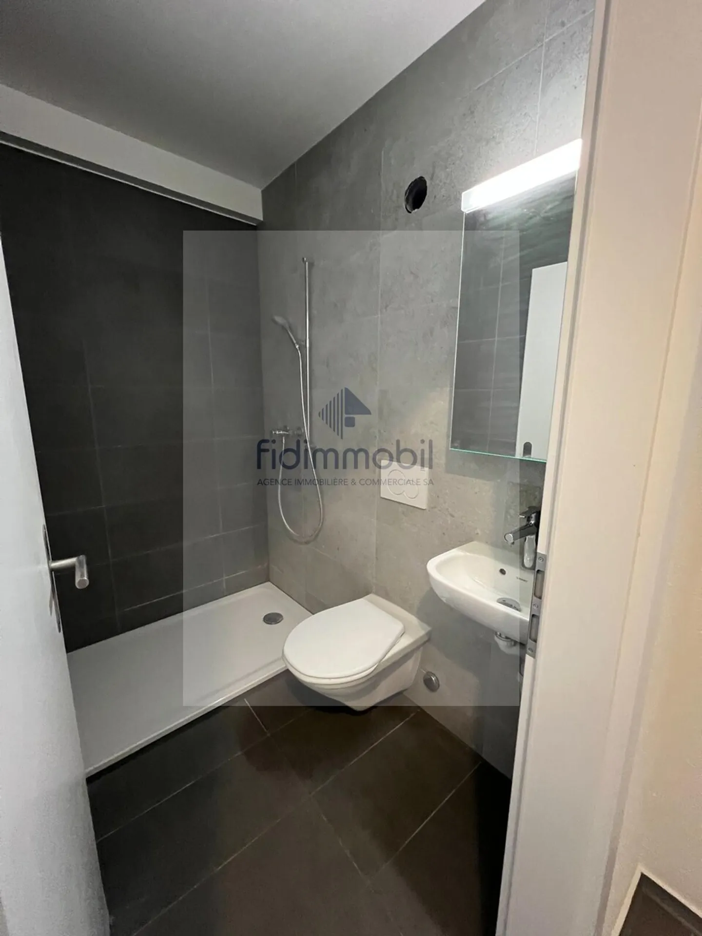 Stunning studio for rent in Peseux - Photo 2 of 4