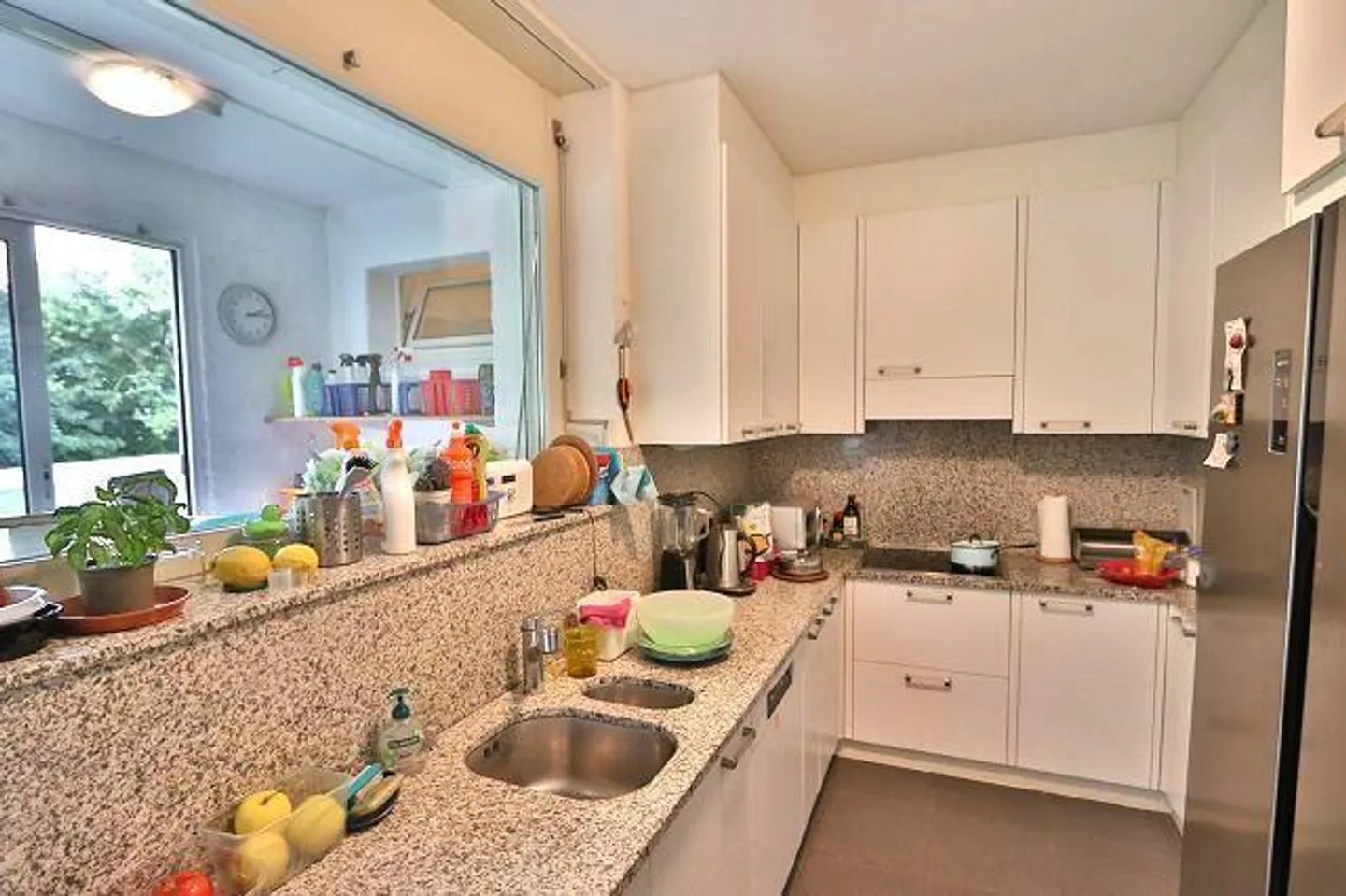 large 4 1/2-room garden apartment with a view - Photo 8 of 13