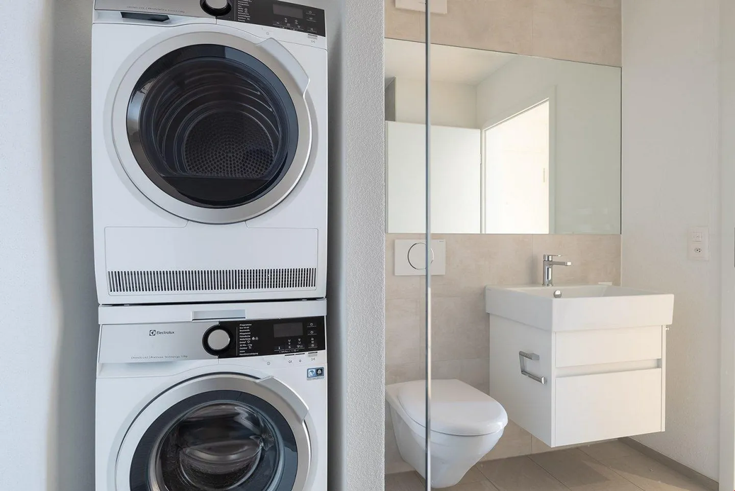 Appartement lumineux de 4,5 pièces avec charme - Photo 4 sur 12