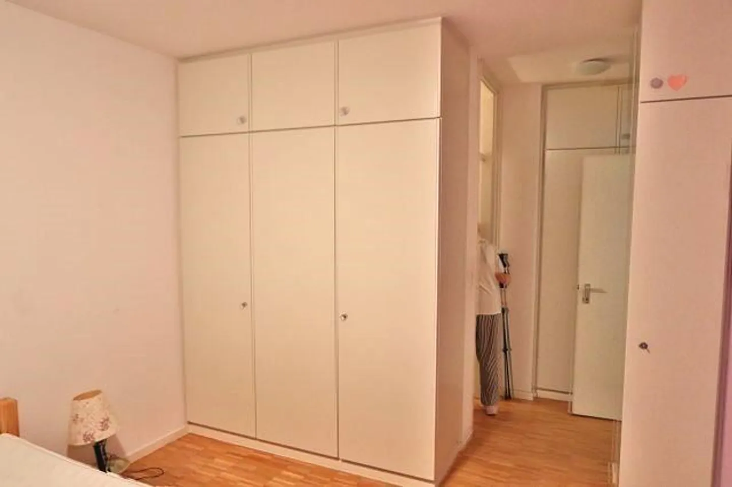 large 4 1/2-room garden apartment with a view - Photo 11 of 13