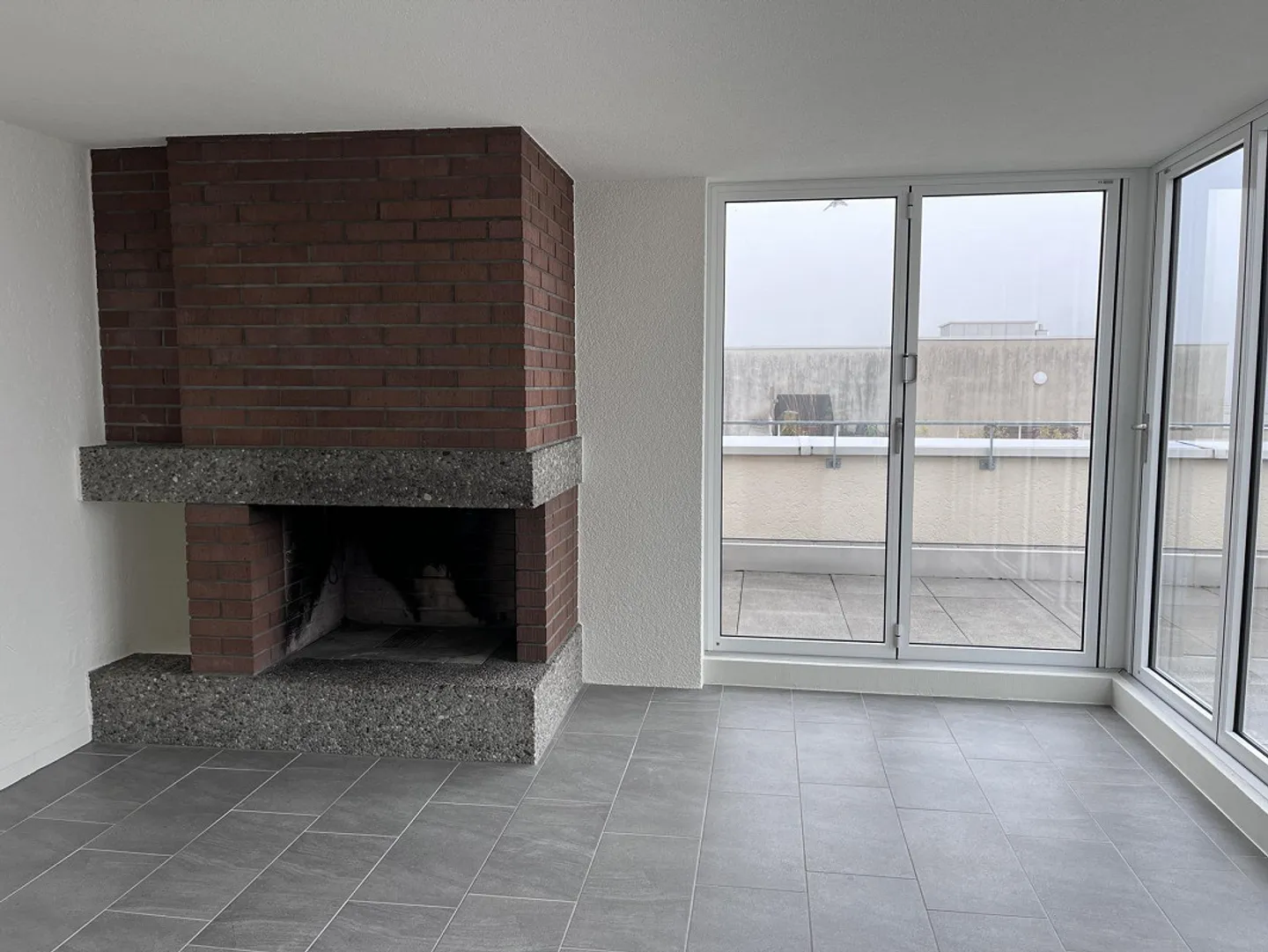 Modern 4.5 Room Attic Apartment, Own Floor, Large Terrace - Photo 11 of 15
