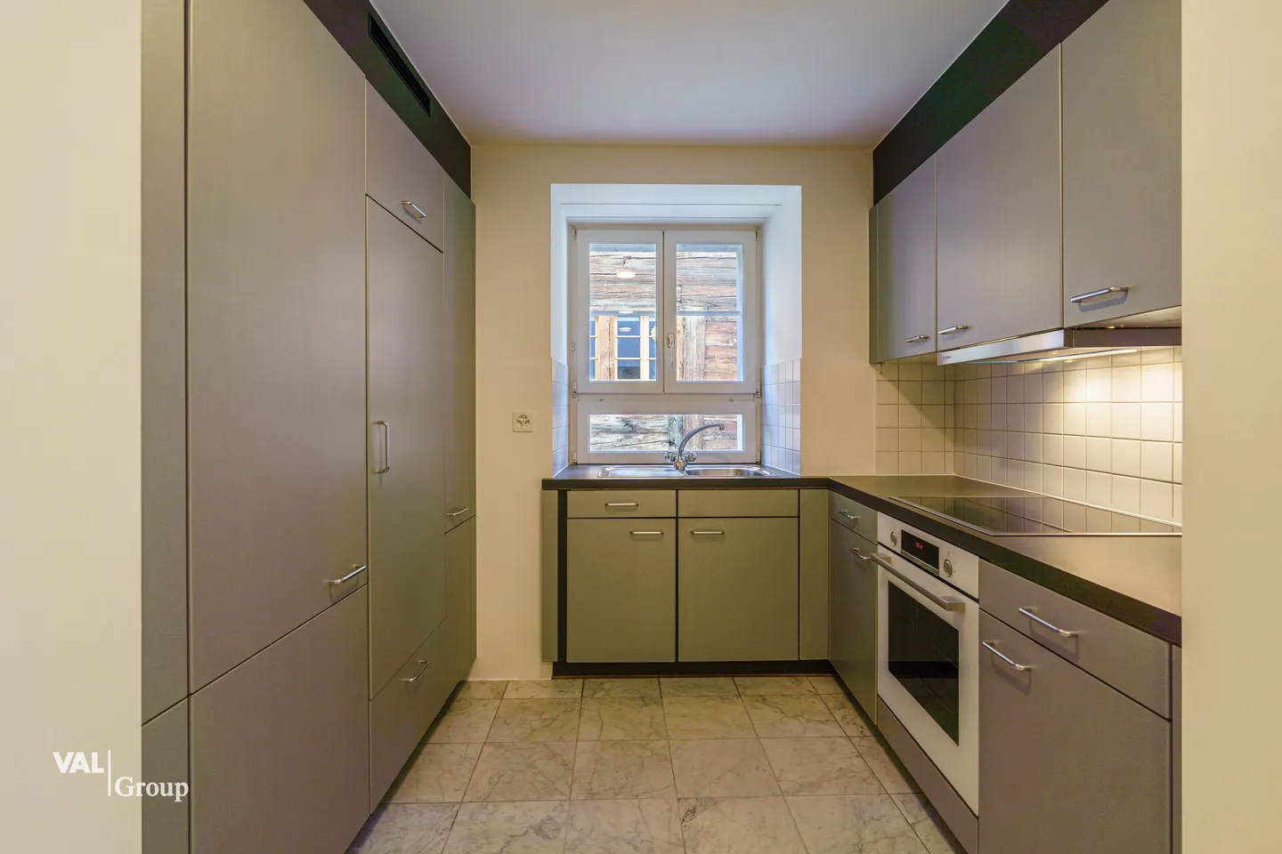 Helle, einladende Wohnung mit viel Charme im Dorfzentrum - Foto 3 di 11