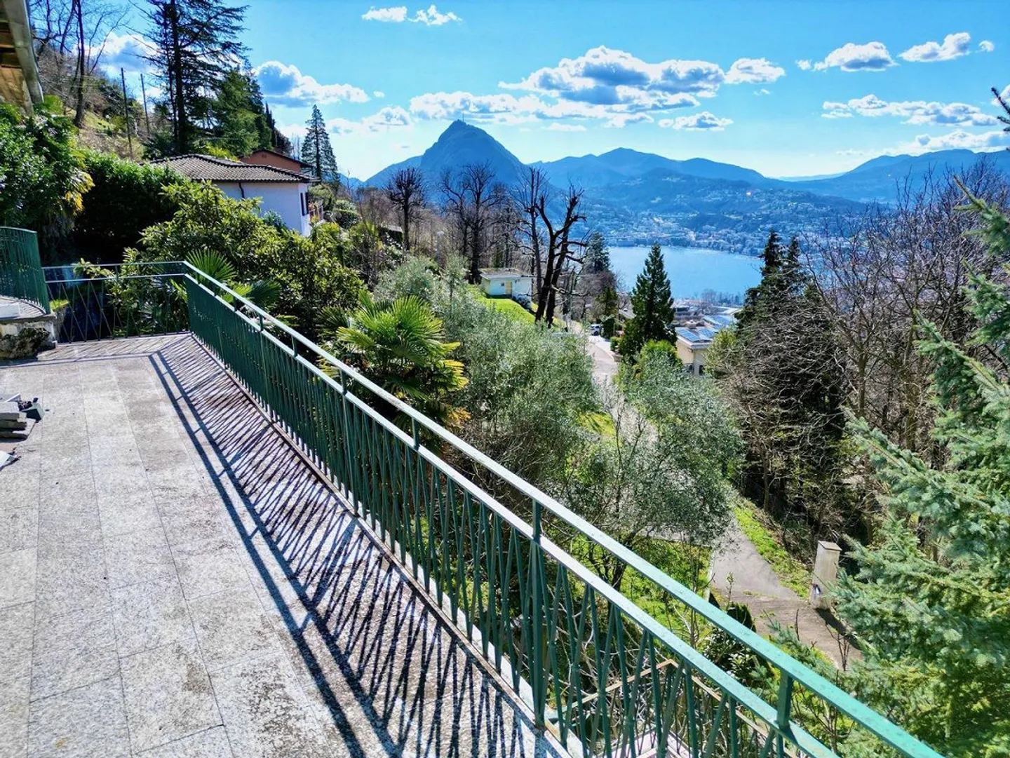 Villa Panoramique à Rénovation à Aldesago - Monte Brè, Lugano - Photo 6 sur 6