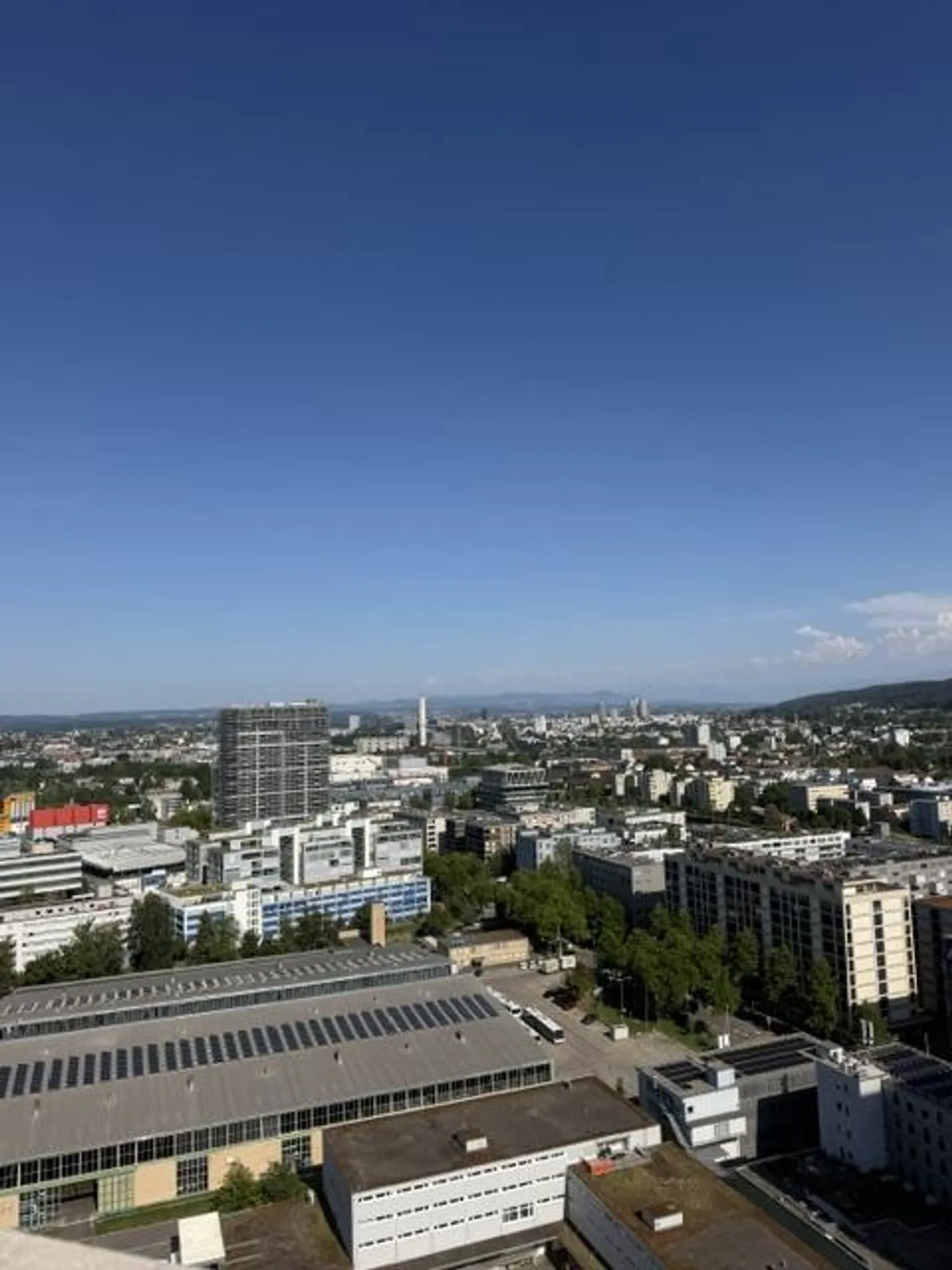 2.5 Room Apartment in High-Rise - Photo 12 of 15