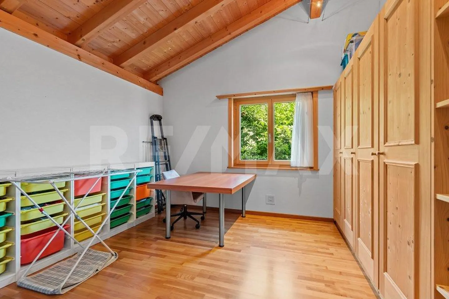 Mehrfamilienhaus mit traumhafter Aussicht in Mastrils - Foto 6 von 13