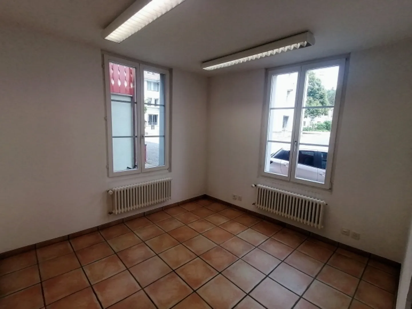 Spazio commerciale in affitto nel cuore di Zofingen - Foto 3 di 4