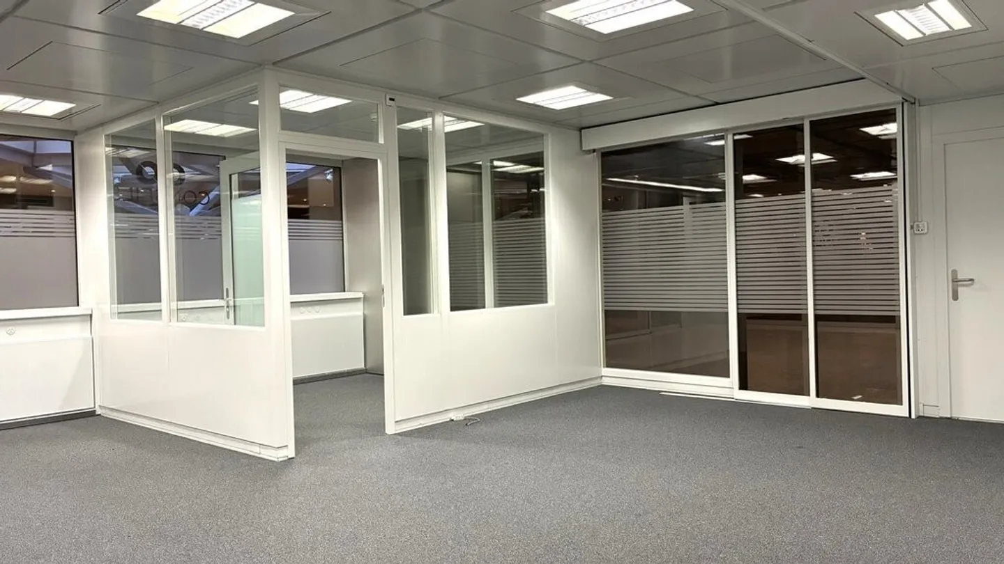 Office space on the ground floor - Photo 2 of 7