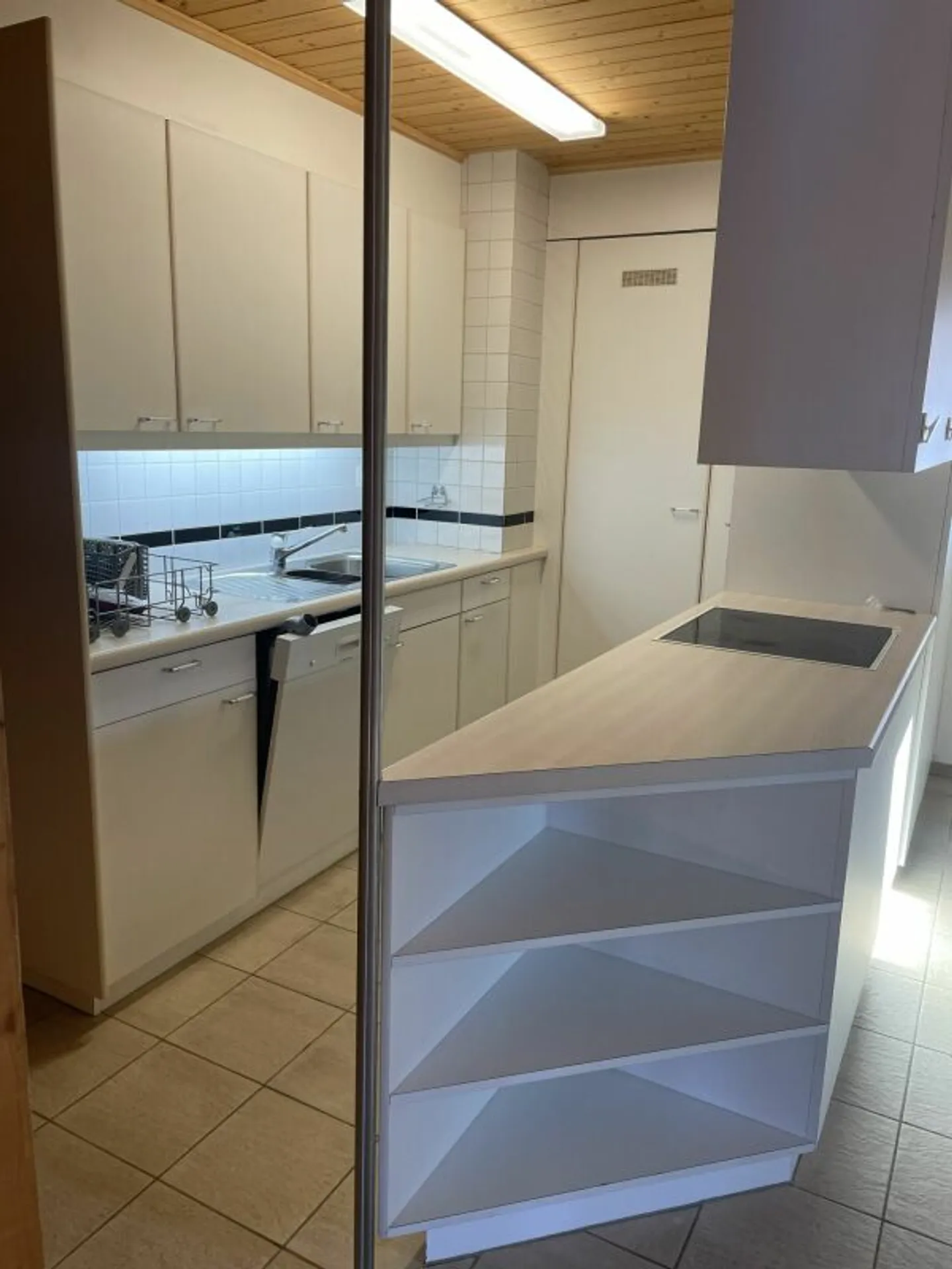 3.5 Room Attic Apartment - Photo 9 of 27