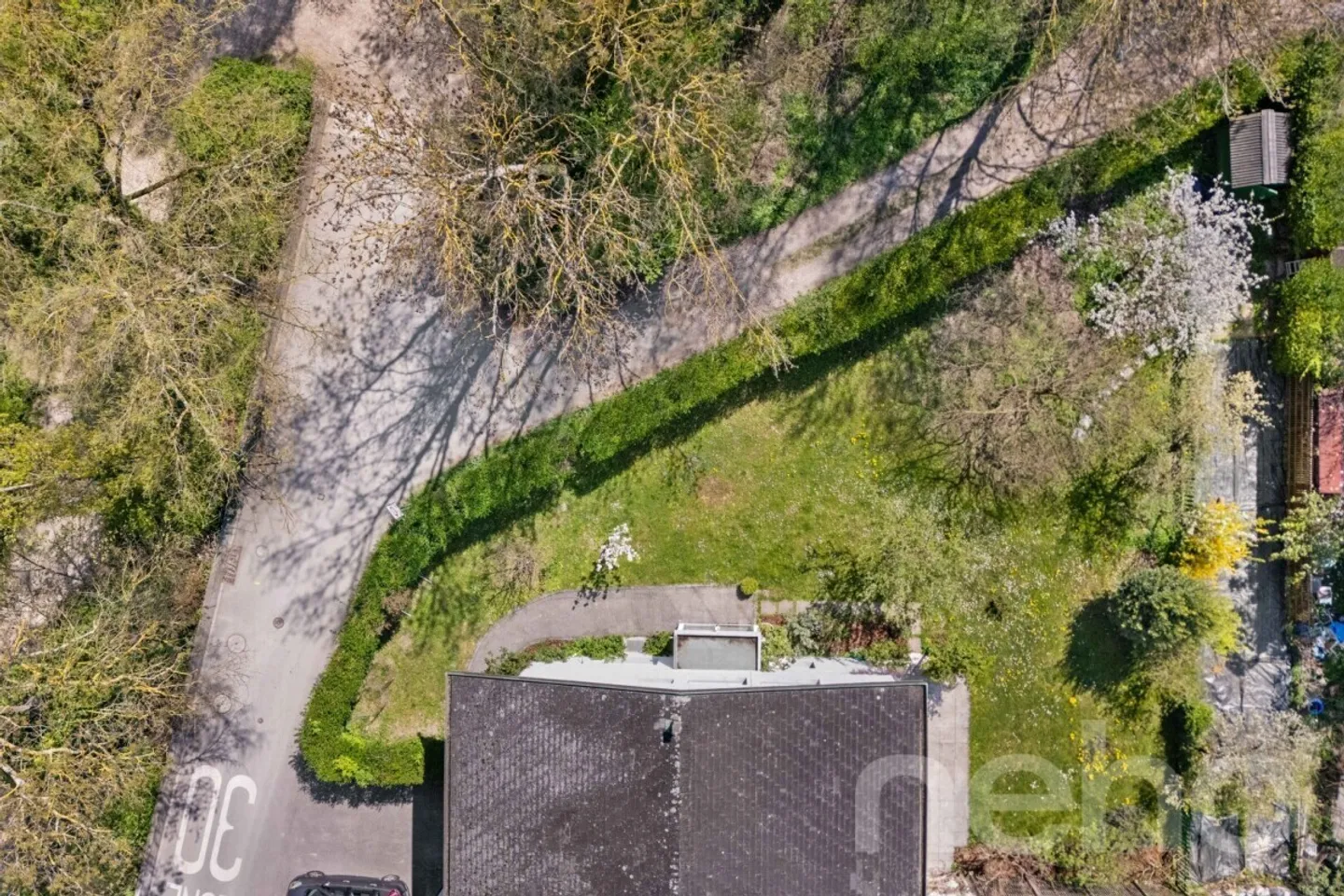 Casa familiare da ristrutturare con ampio giardino - Bernex - Foto 12 di 13