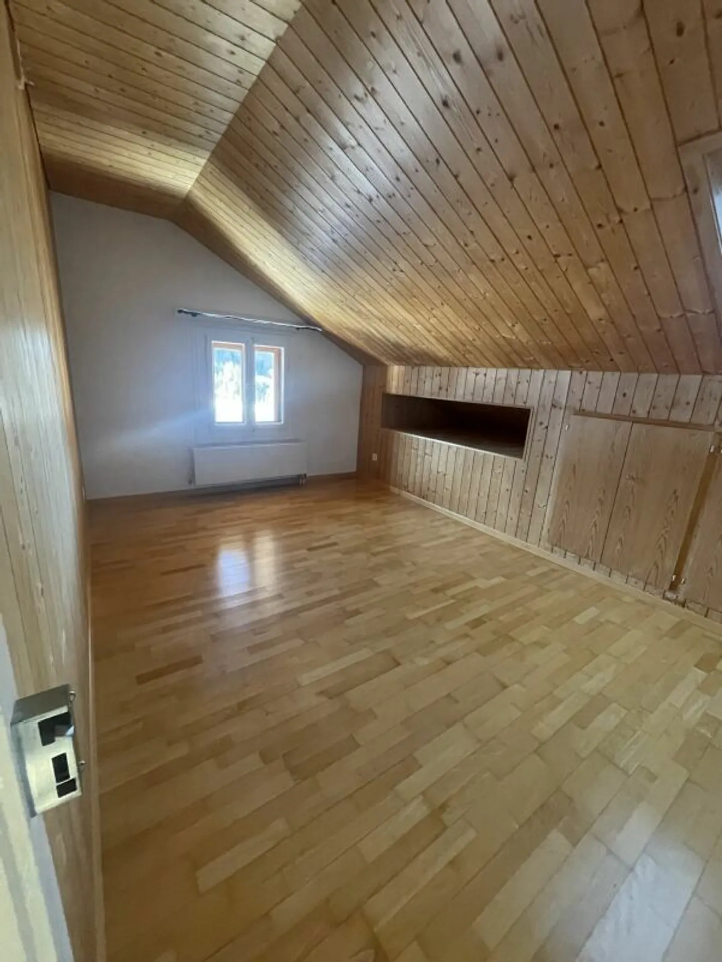 3.5 Room Attic Apartment - Photo 16 of 27