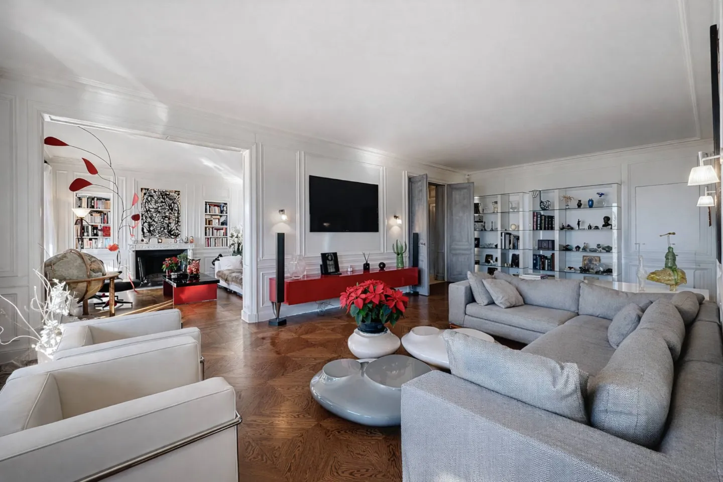 In the heart of Ouchy, 7-room apartment with lake view - Photo 3 of 12