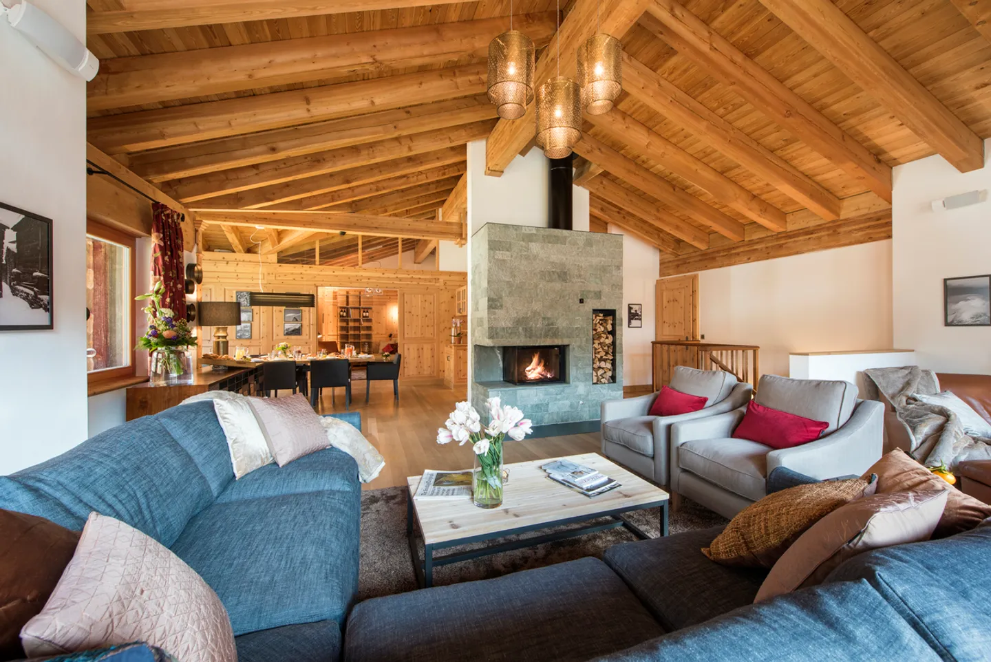 Chalet lussuoso con 4 appartamenti e piscina - Foto 9 di 18