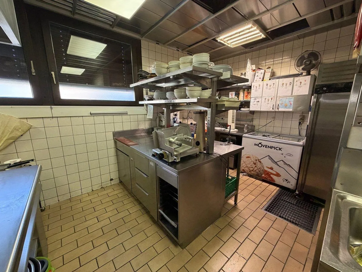 Experienced and innovative tenant for well-maintained restaurant - Photo 12 of 12