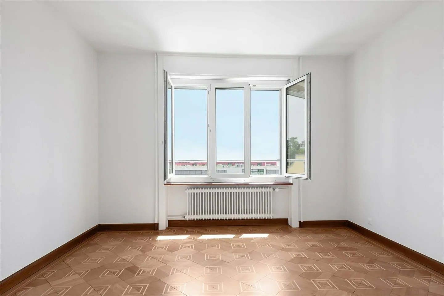 Apartment for rent - Photo 5 of 6