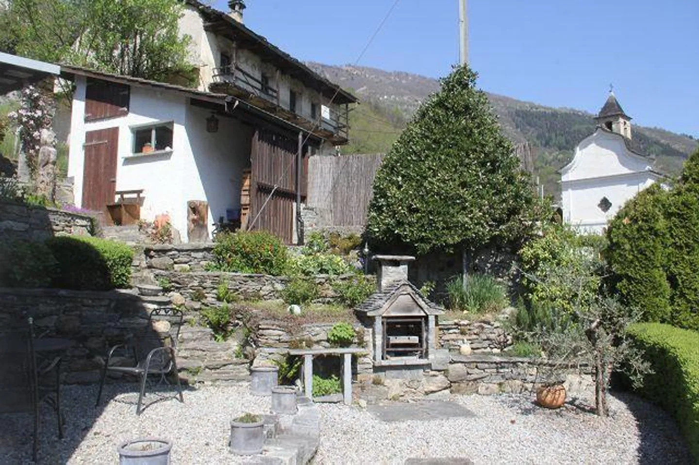 casa di 5 1/2 locali con giardino molto soleggiata con bella vista - Foto 17 di 31
