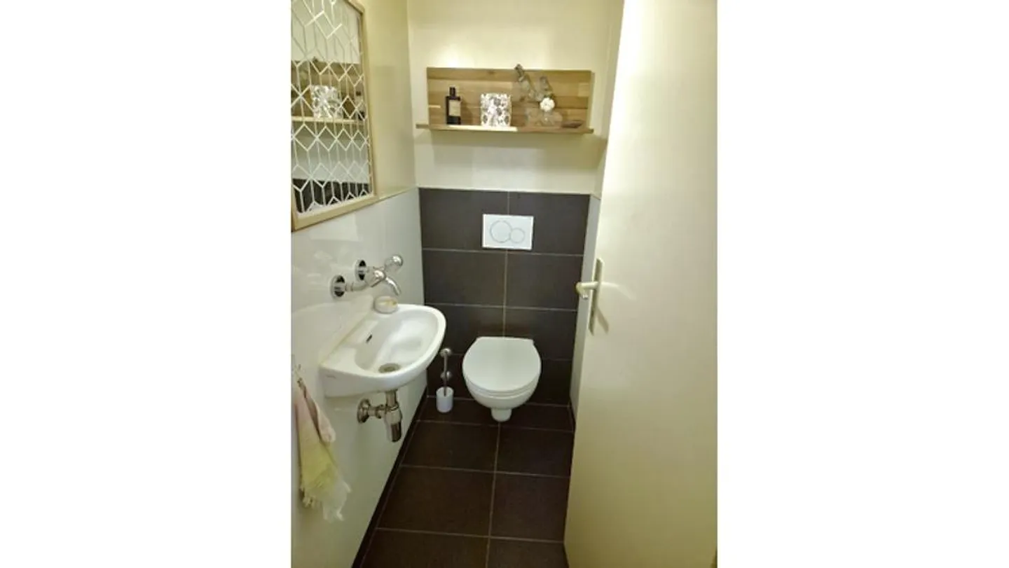 APPARTEMENT 4 PIÈCES À MEINIER (GE), MEUBLÉ, DURÉE DÉTERMINÉE - Photo 6 of 7