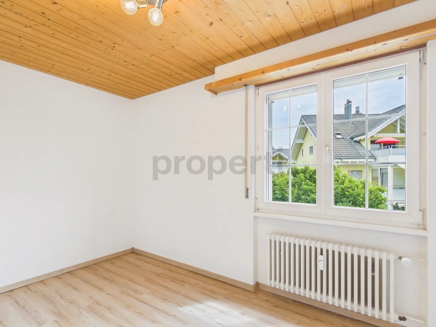 Condominium calme de 3,5 pièces avec place de parking intérieur pratique, Roggwil - Photo 4 sur 7