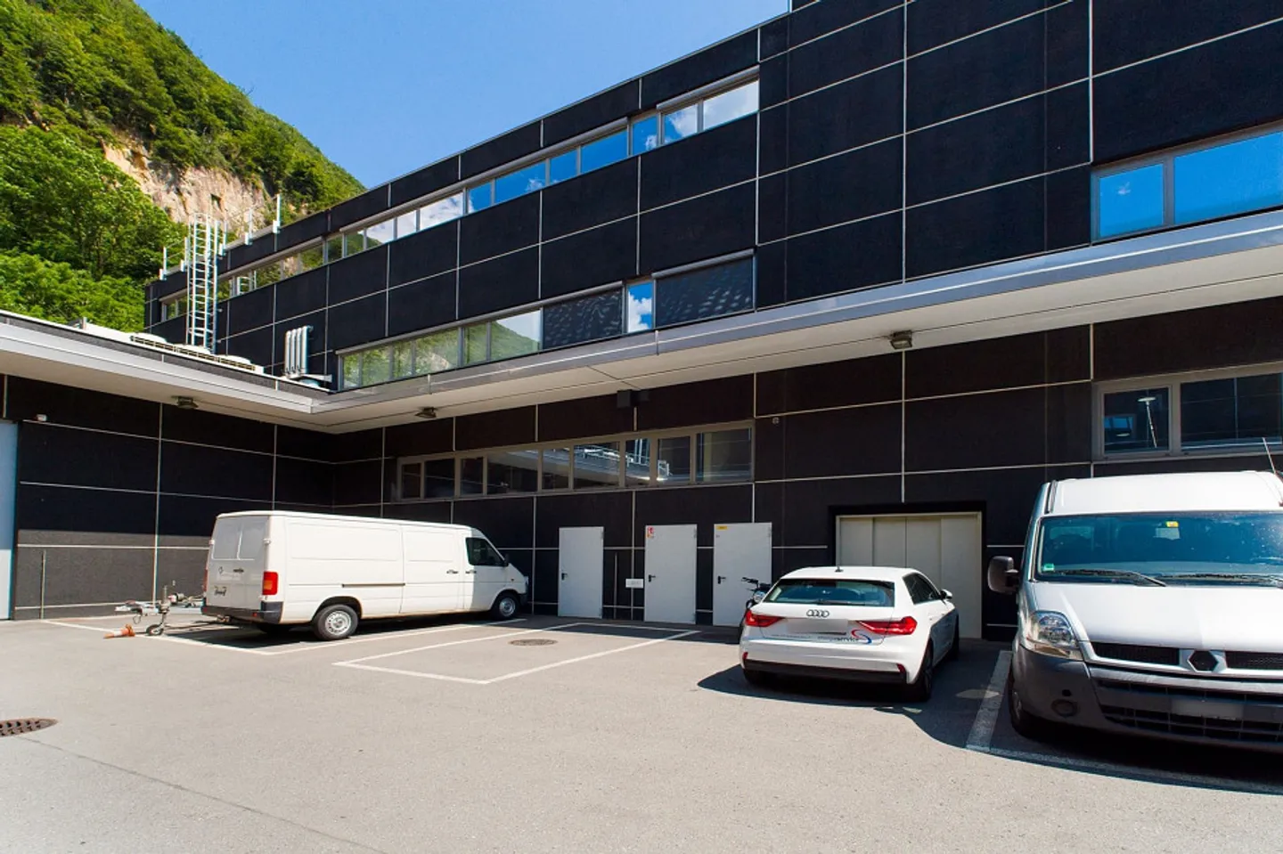 For Sale: Spacious Commercial Space in the Center CAST-CASTIONE - Photo 4 of 13