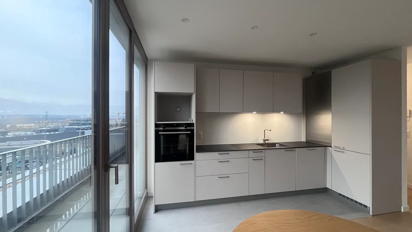 Neu: Penthouse mit 4 Zimmern, Balkon, Terrasse und Blick auf den Jura - Foto 3 von 8