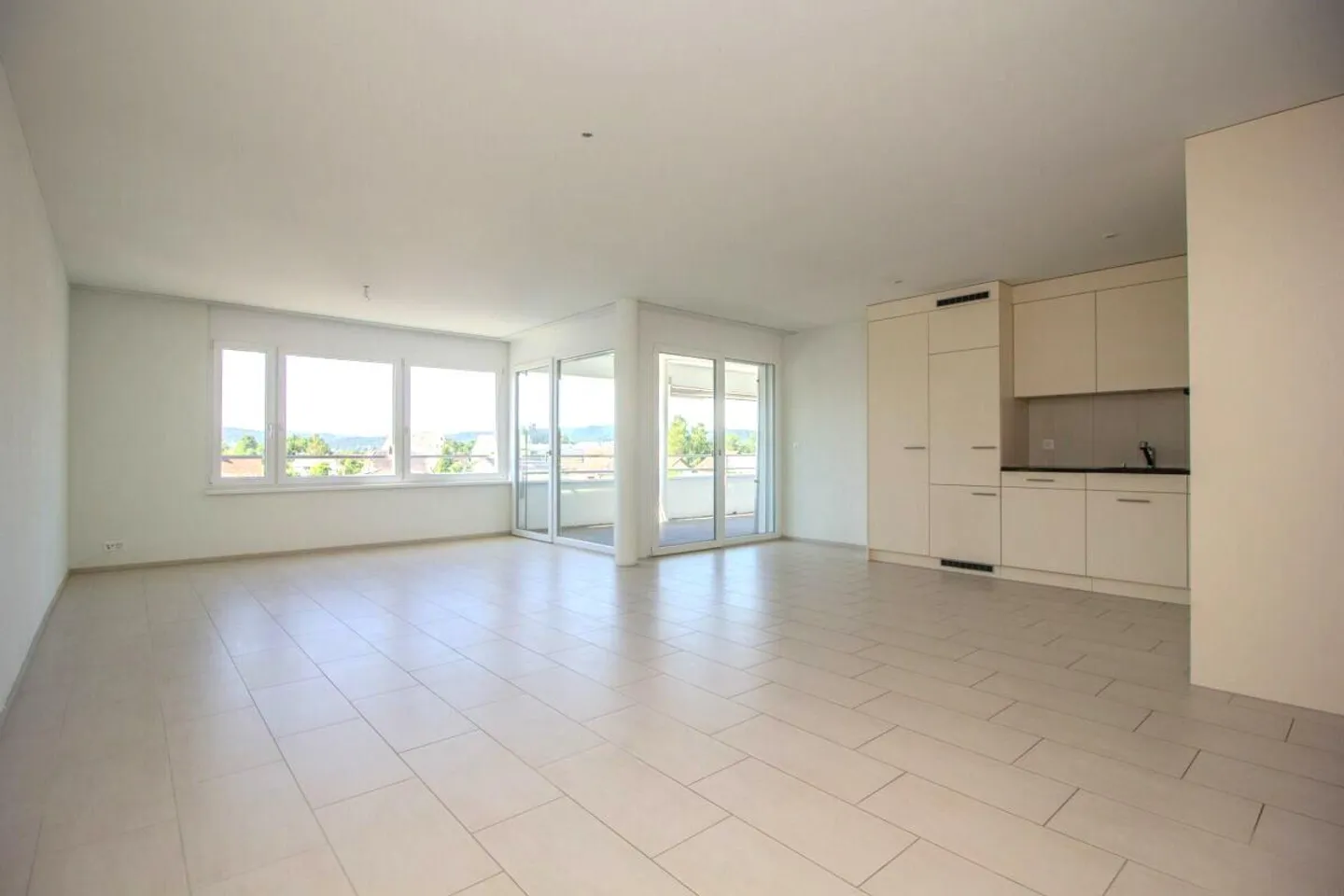 Helle, moderne 4.5-Zimmerwohnung - Foto 1 von 18