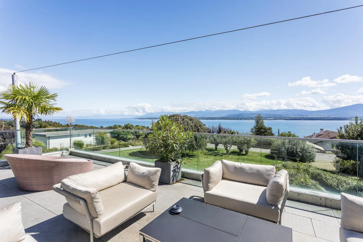 Superbe villa avec vue lac - Photo 1 sur 17