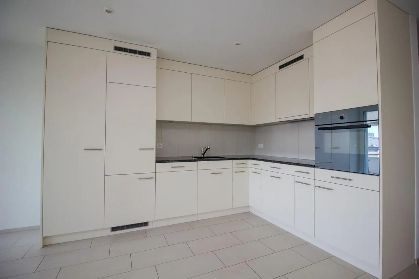 Helle, moderne 4.5-Zimmerwohnung - Foto 4 von 18