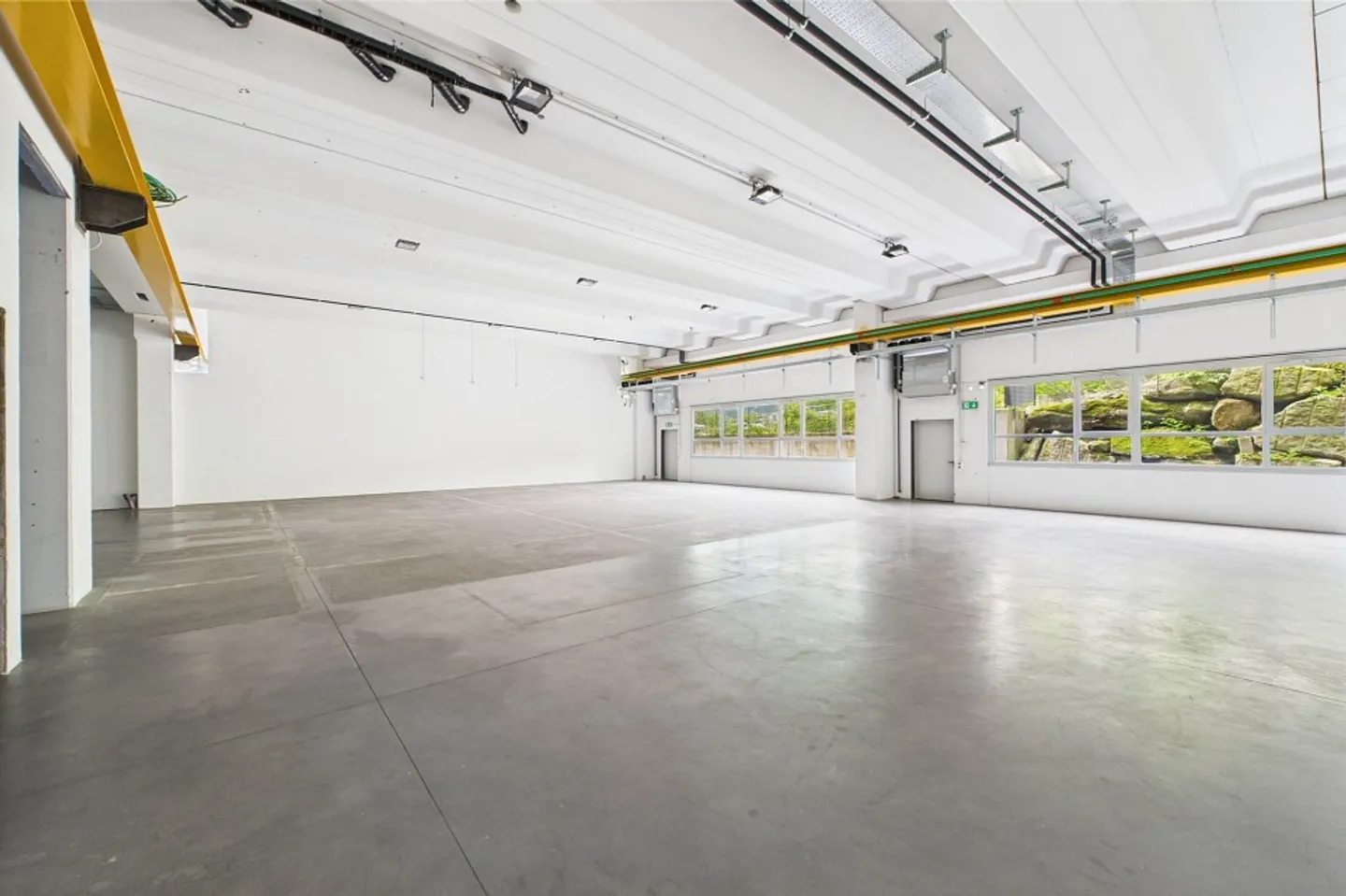 For Sale: Spacious Commercial Space in the Center CAST-CASTIONE - Photo 9 of 13