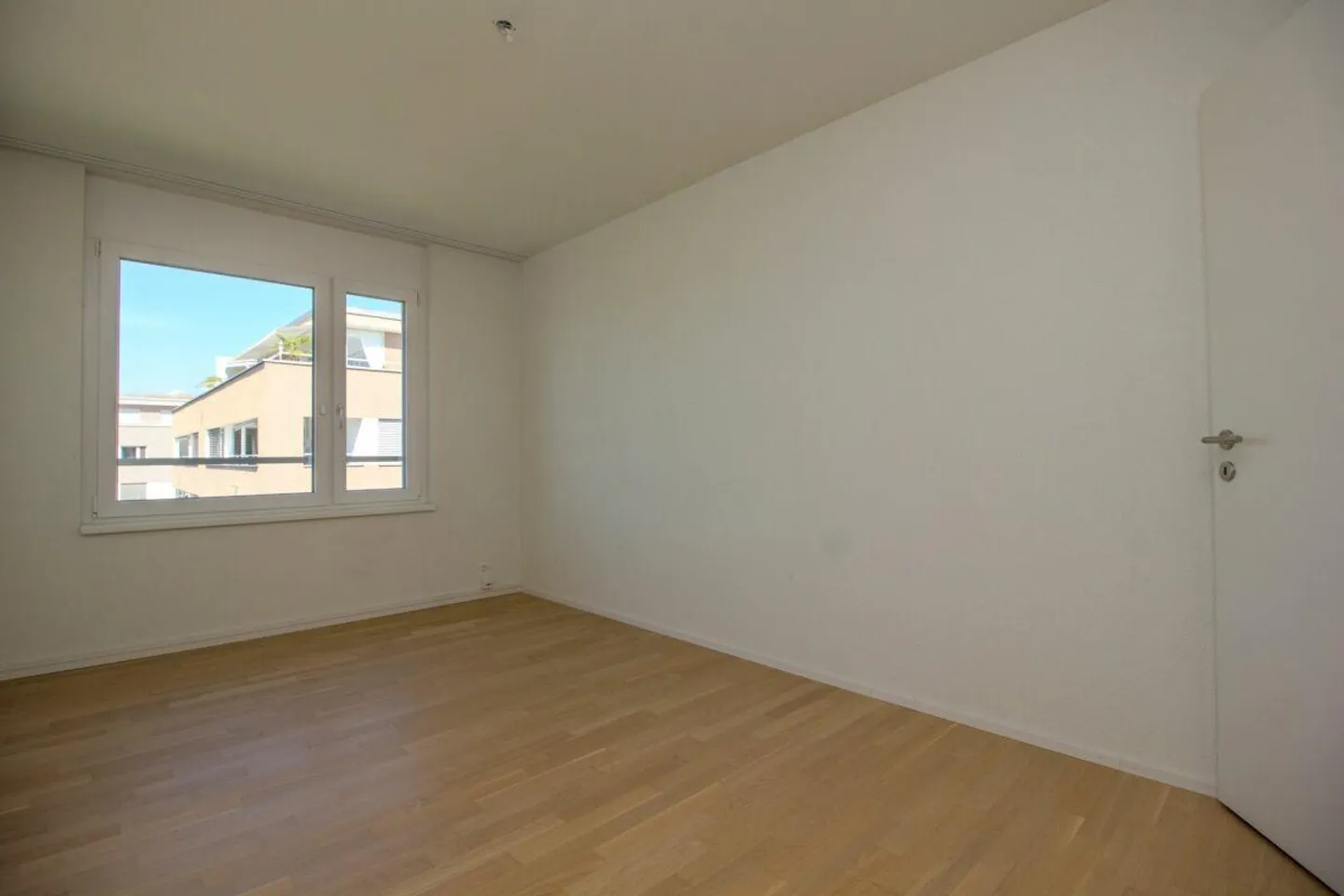 Helle, moderne 4.5-Zimmerwohnung - Foto 9 von 18