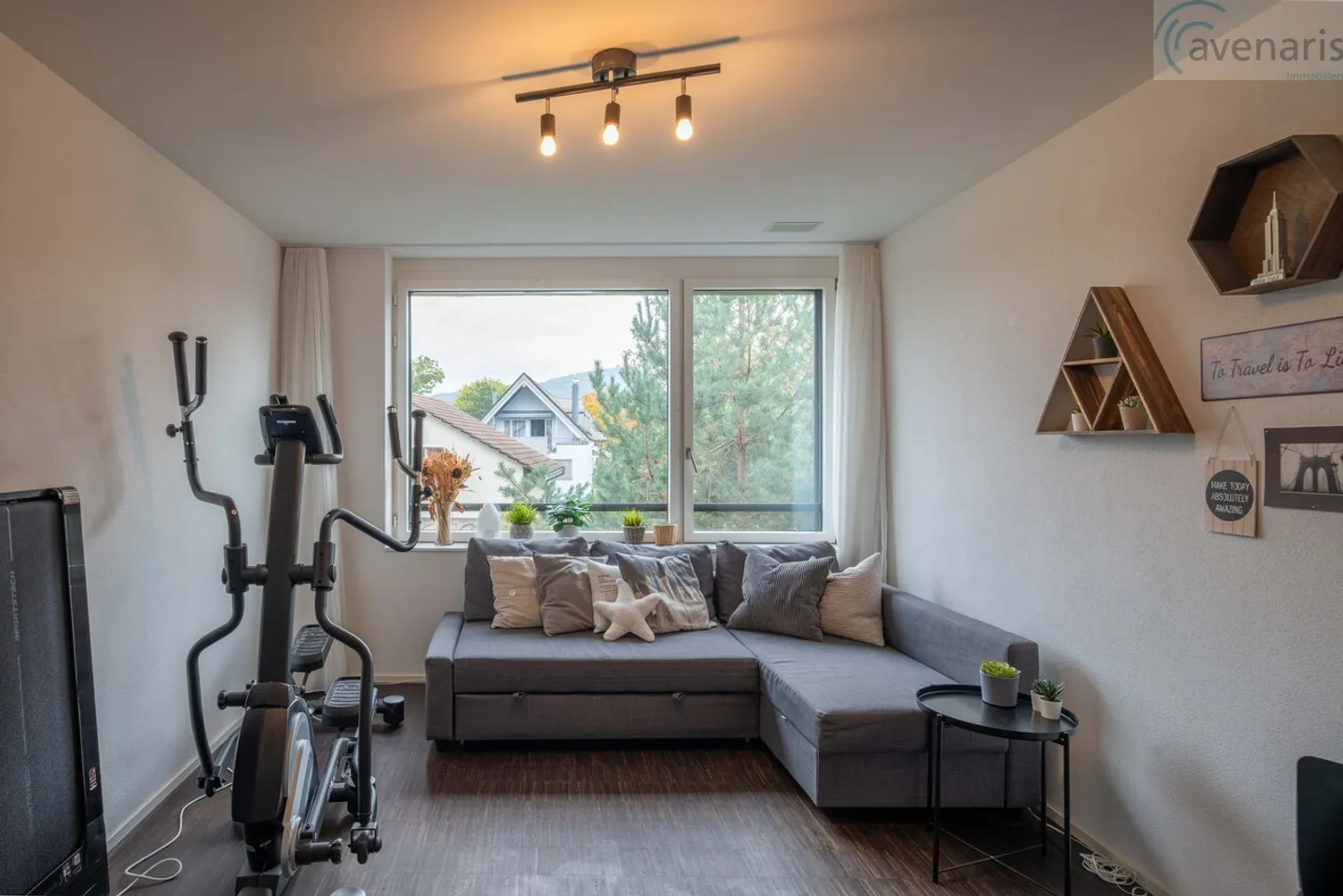 Exclusive 4.5-room apartment with high-quality furnishings - Photo 7 of 9