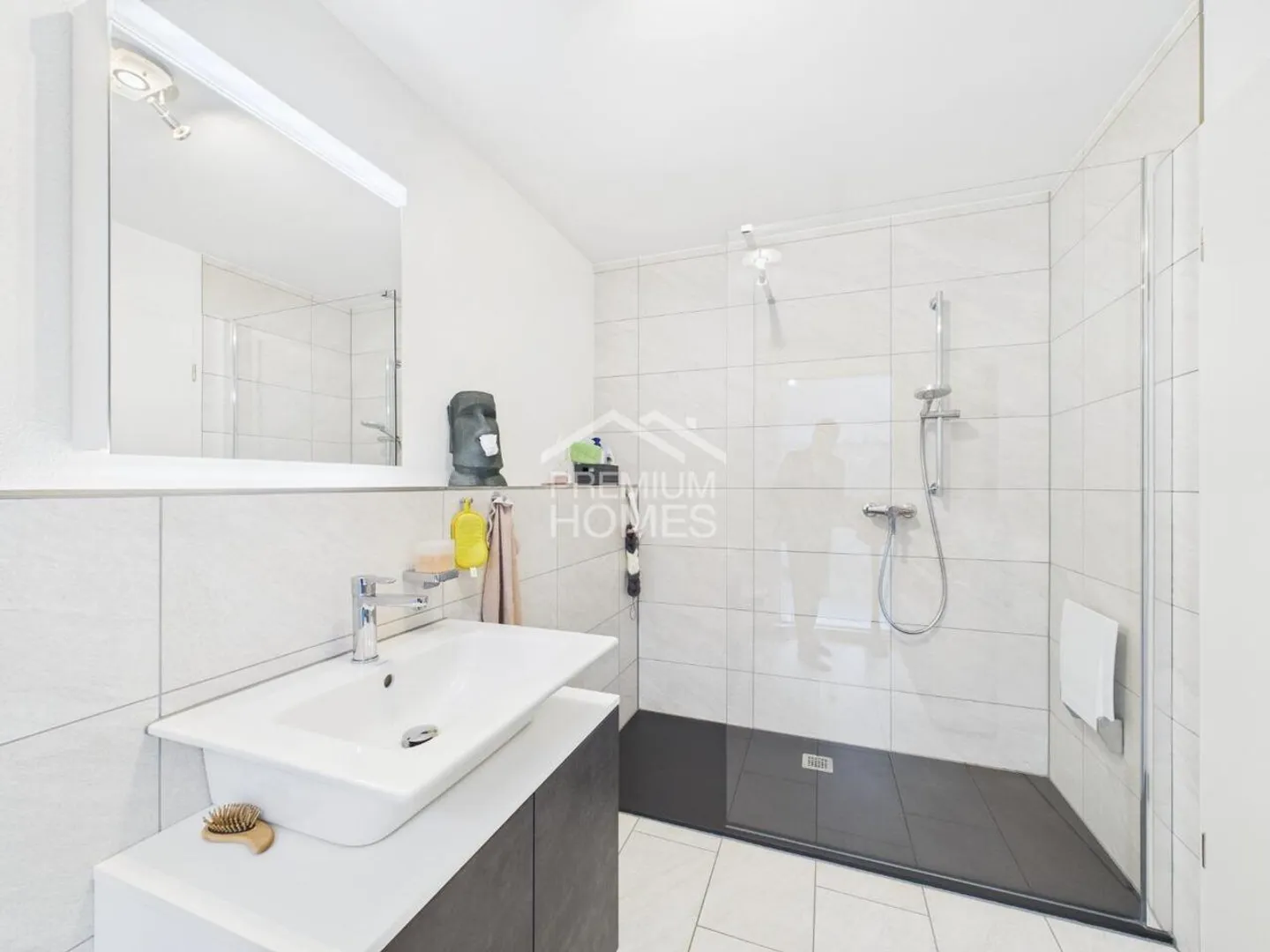 Propriété neuve avec aménagement de haute qualité - Photo 10 sur 11