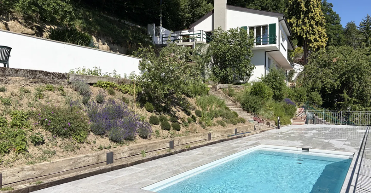 Wunderschöne Villa mit Pool in Epalinges - Foto 1 von 11