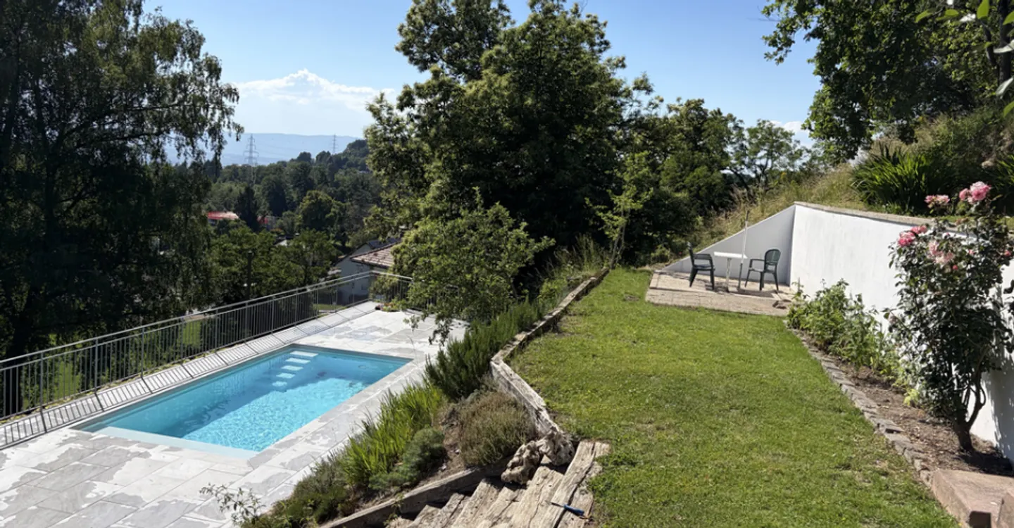 Wunderschöne Villa mit Pool in Epalinges - Foto 2 von 11