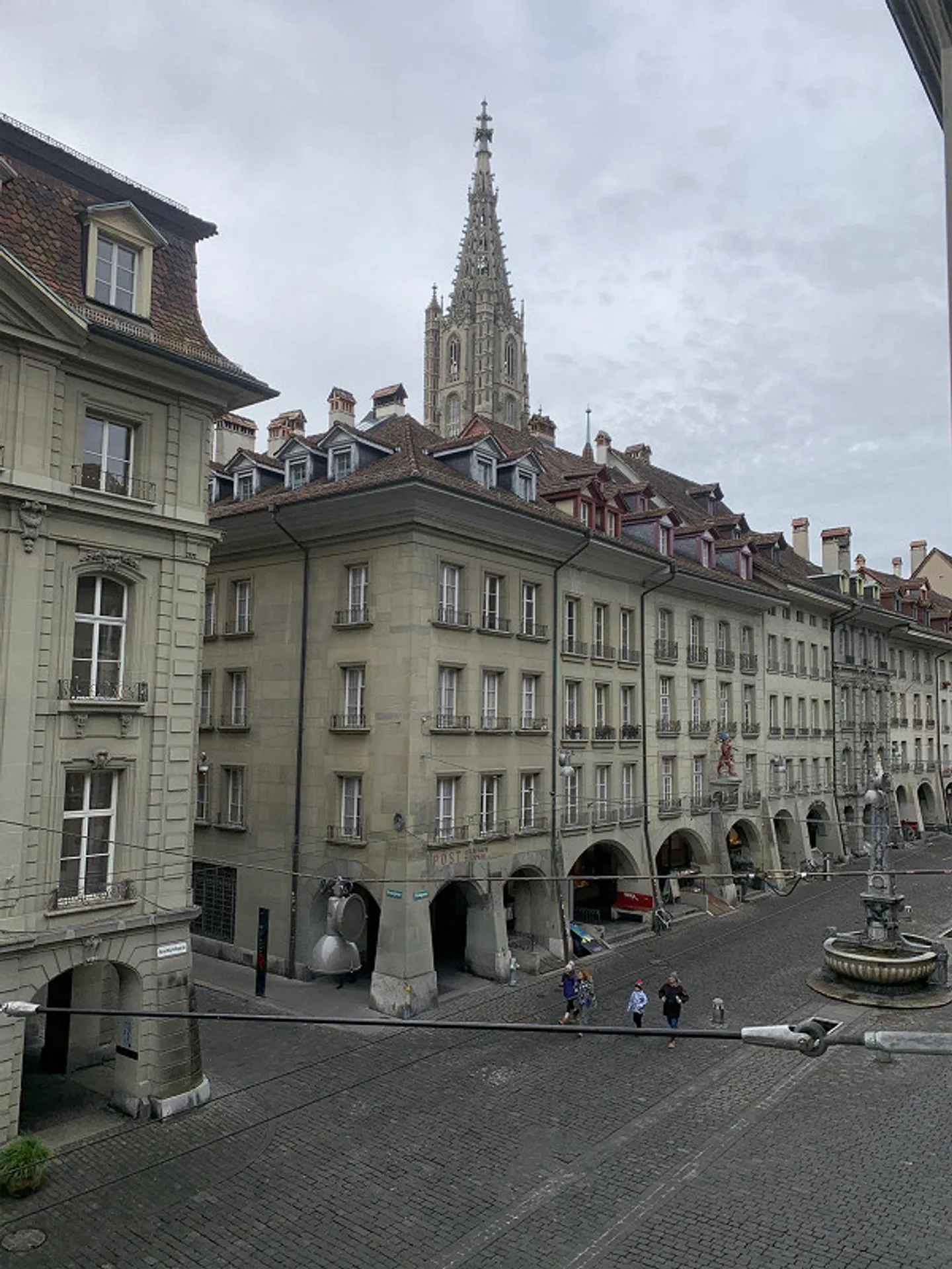 2.5-room apartment in the heart of Bern's old town - Photo 4 of 16