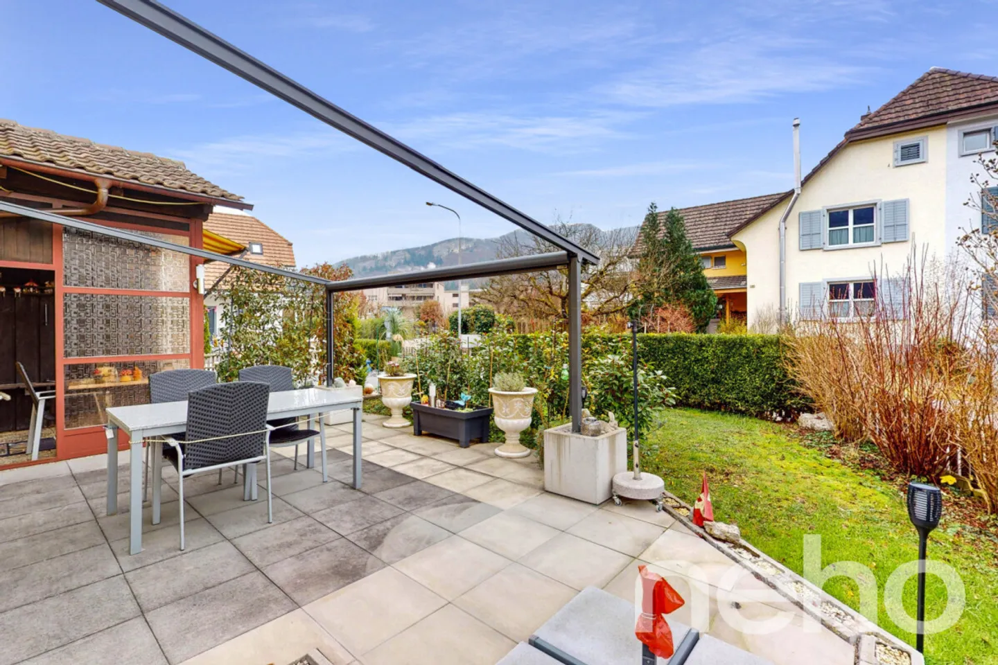 Charming single-family house in a sunny location - Photo 2 of 13