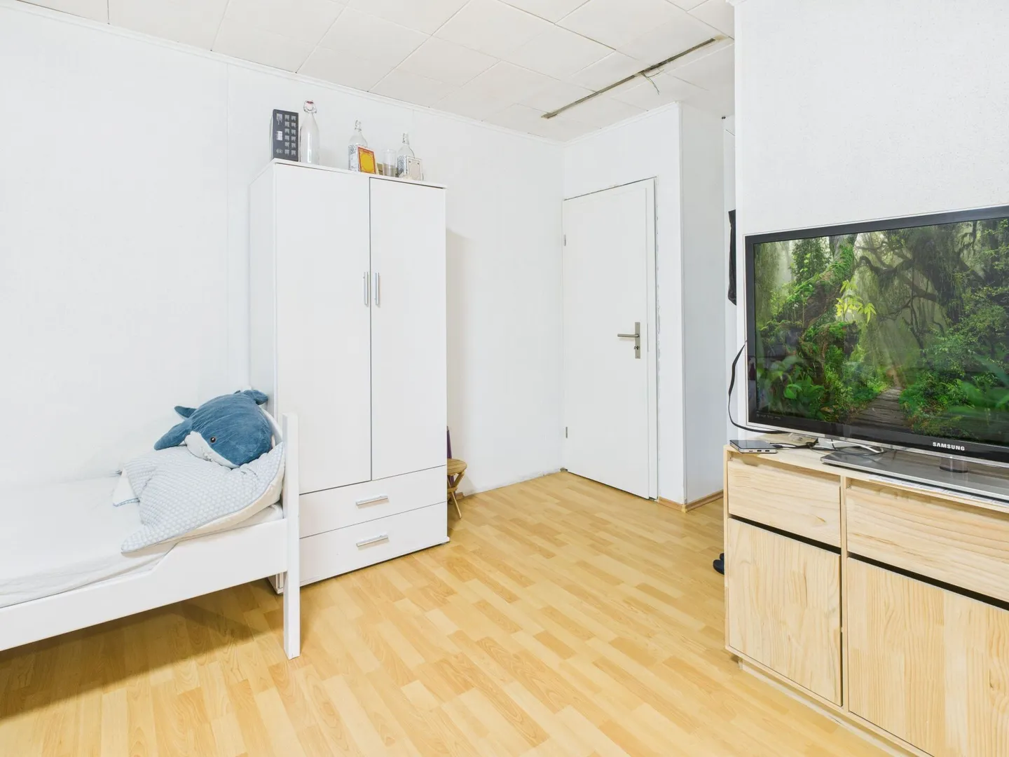 Bureau bien entretenu sur deux étages à Feldbergstrasse - Photo 4 sur 7