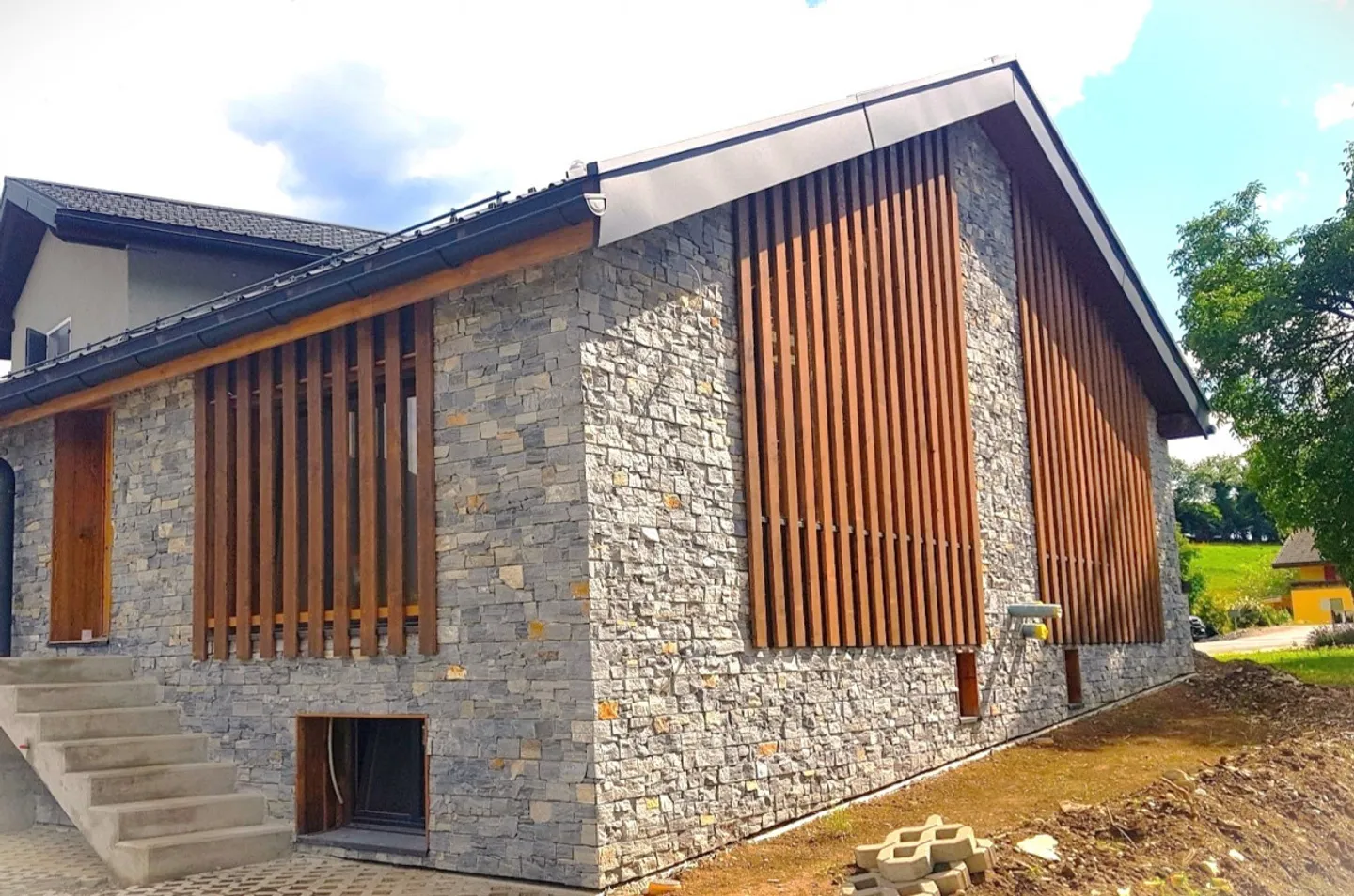 Charming Eco-Friendly House - Photo 8 of 13