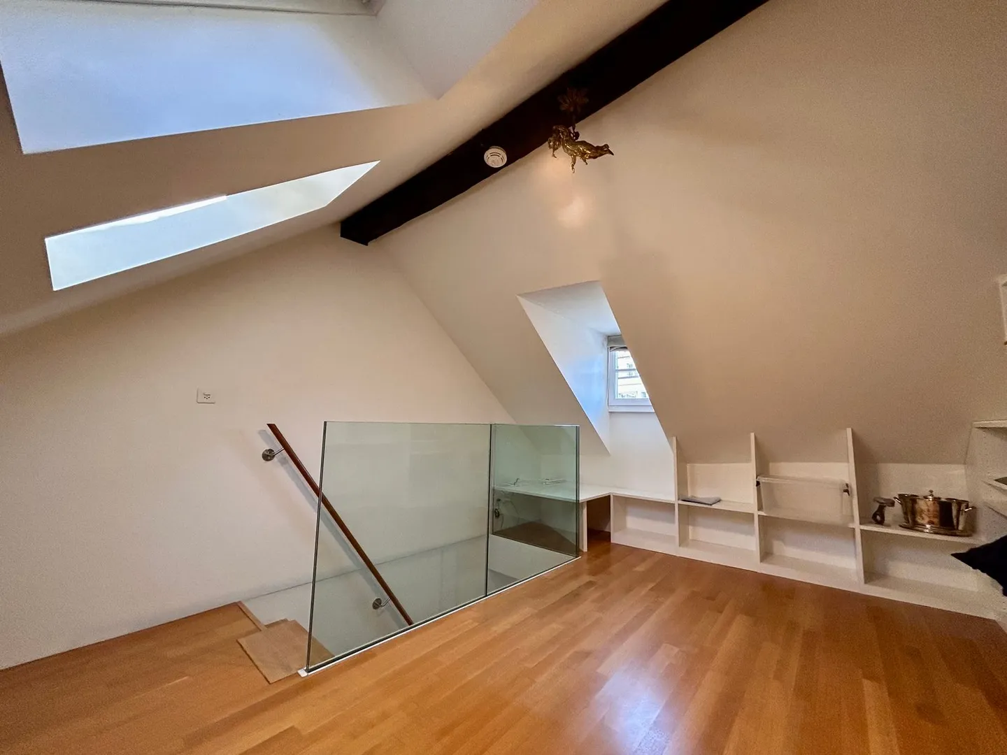 Bâtiment résidentiel et commercial historique au cœur de Bâle - Photo 31 sur 33