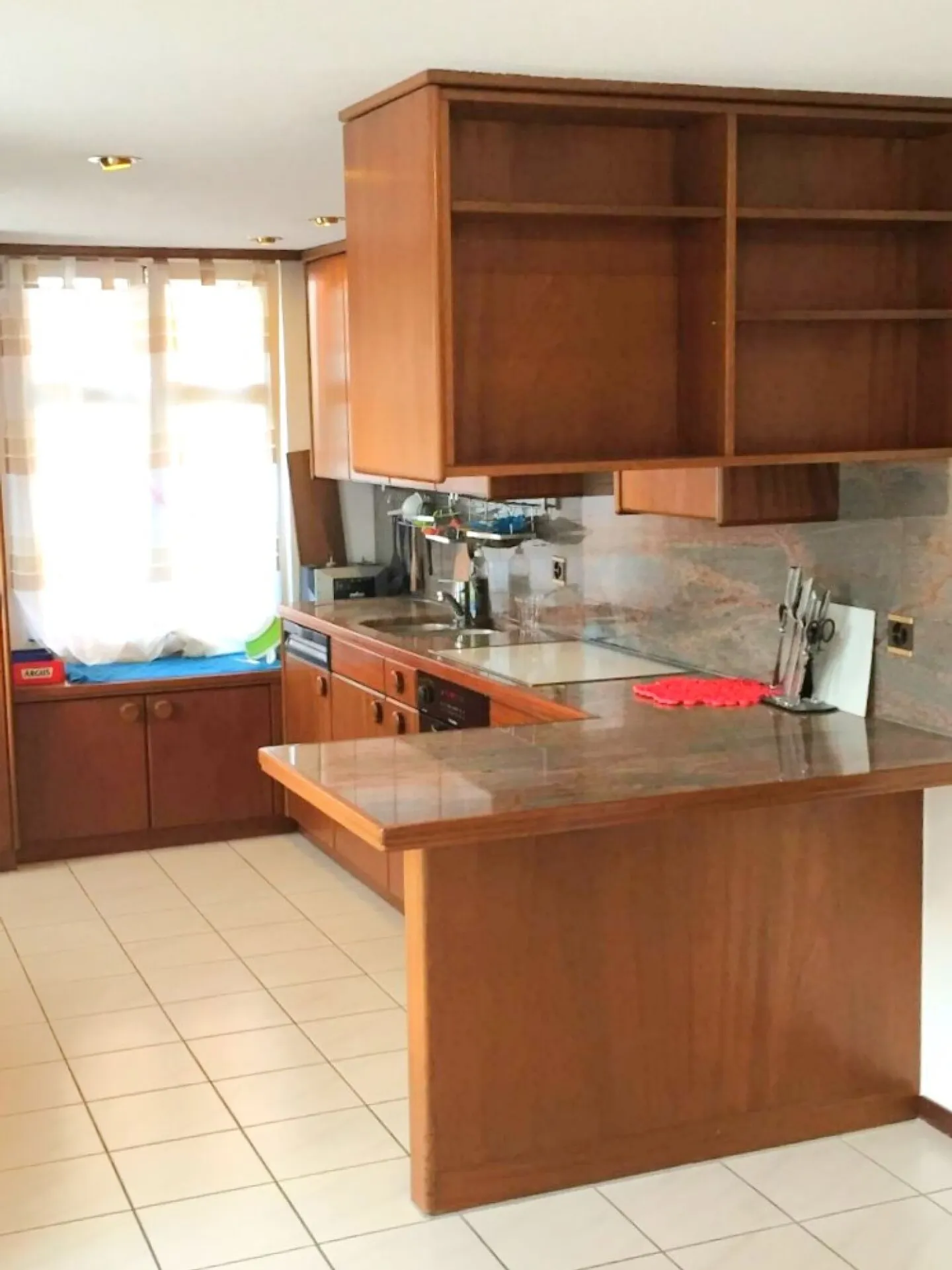 Furnished 2 1/2 room apartment in the heart of Wil for rent - Photo 5 of 6