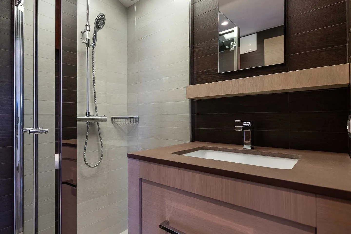 Appartement luxueux occupant tout le bâtiment - Photo 9 sur 22